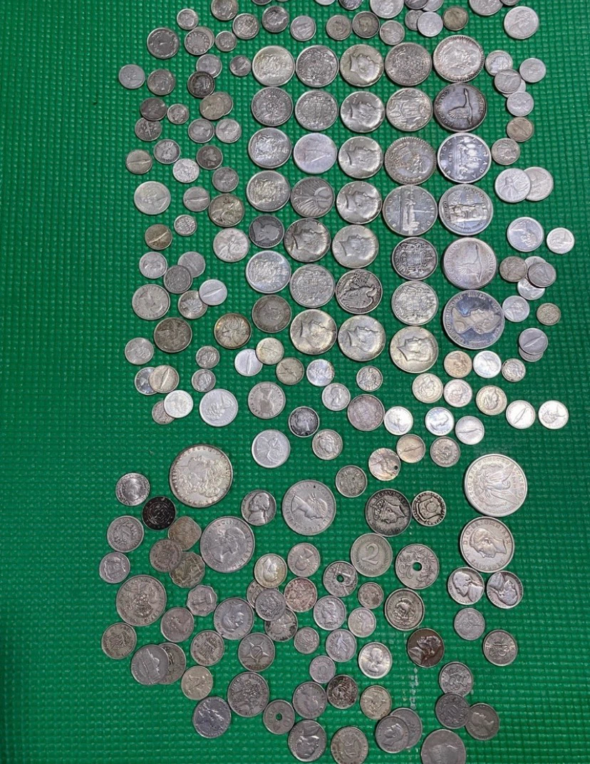 Mixed Lot of Assorted Coins - photo 4