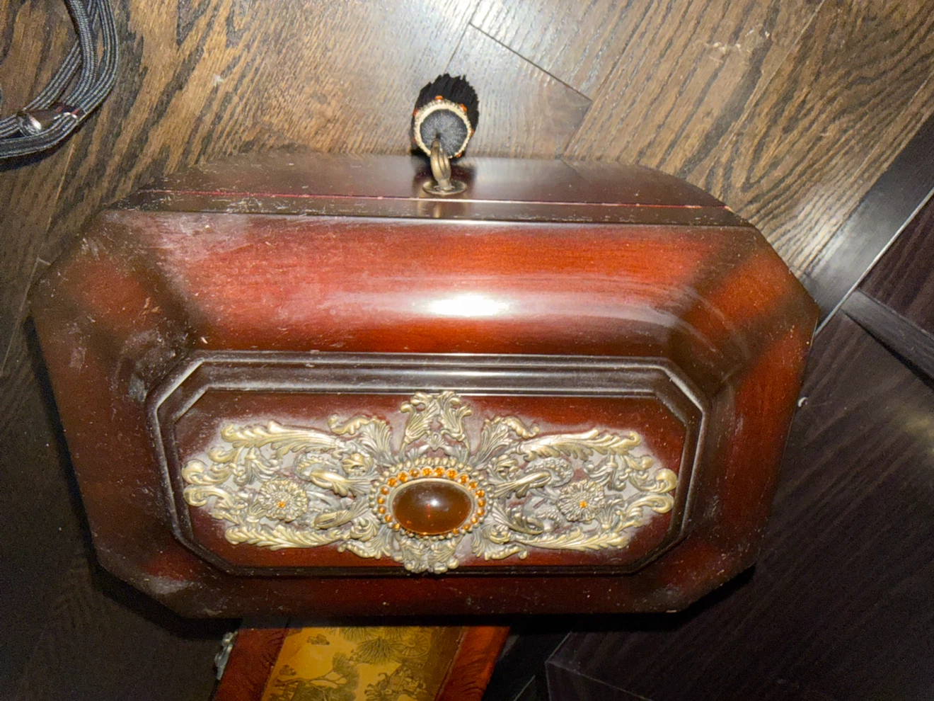 Vintage Wooden Jewellery Box with Tassel - photo 2