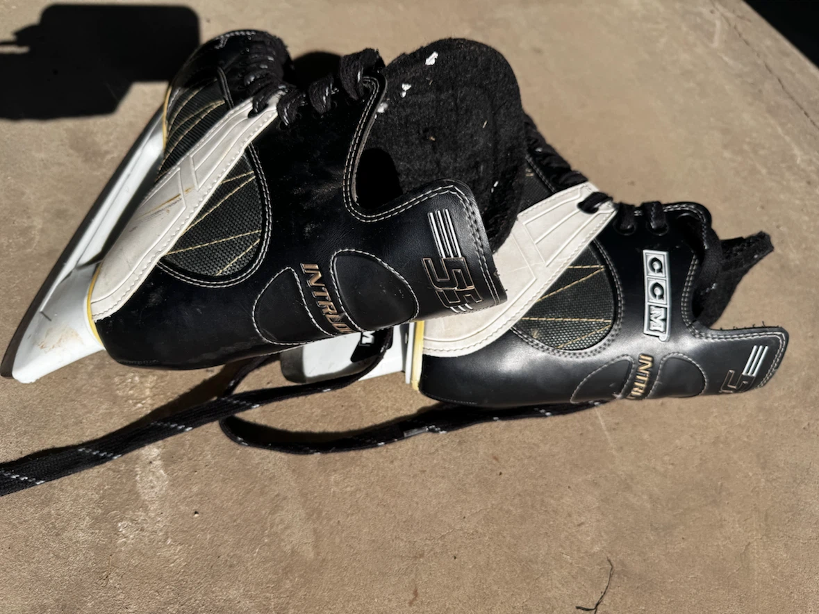 CCM Hockey Skates - photo 3