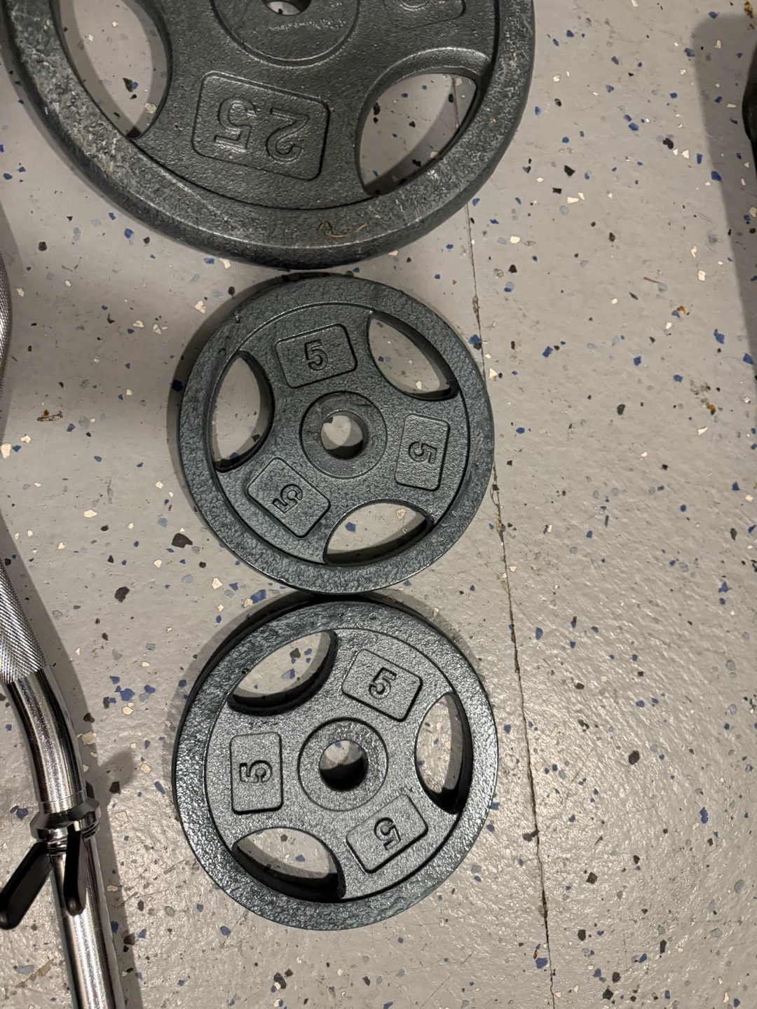 Curl Barbell with Weight Plates - photo 2