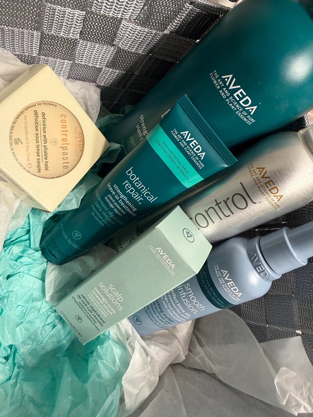 Aveda Botanical Repair & Air Control Hair Products - photo 2