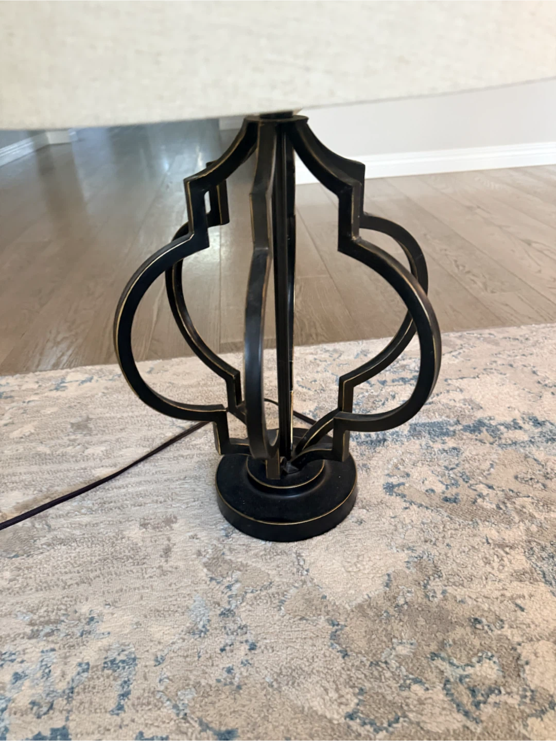 Table Lamp - photo 2