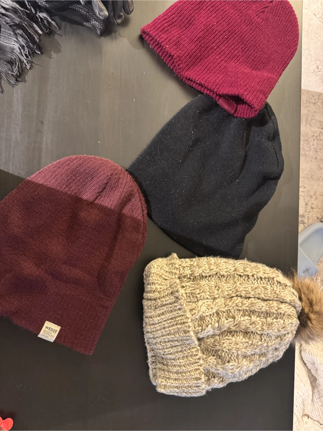 Wedze and other brand winter hats (4-pack)