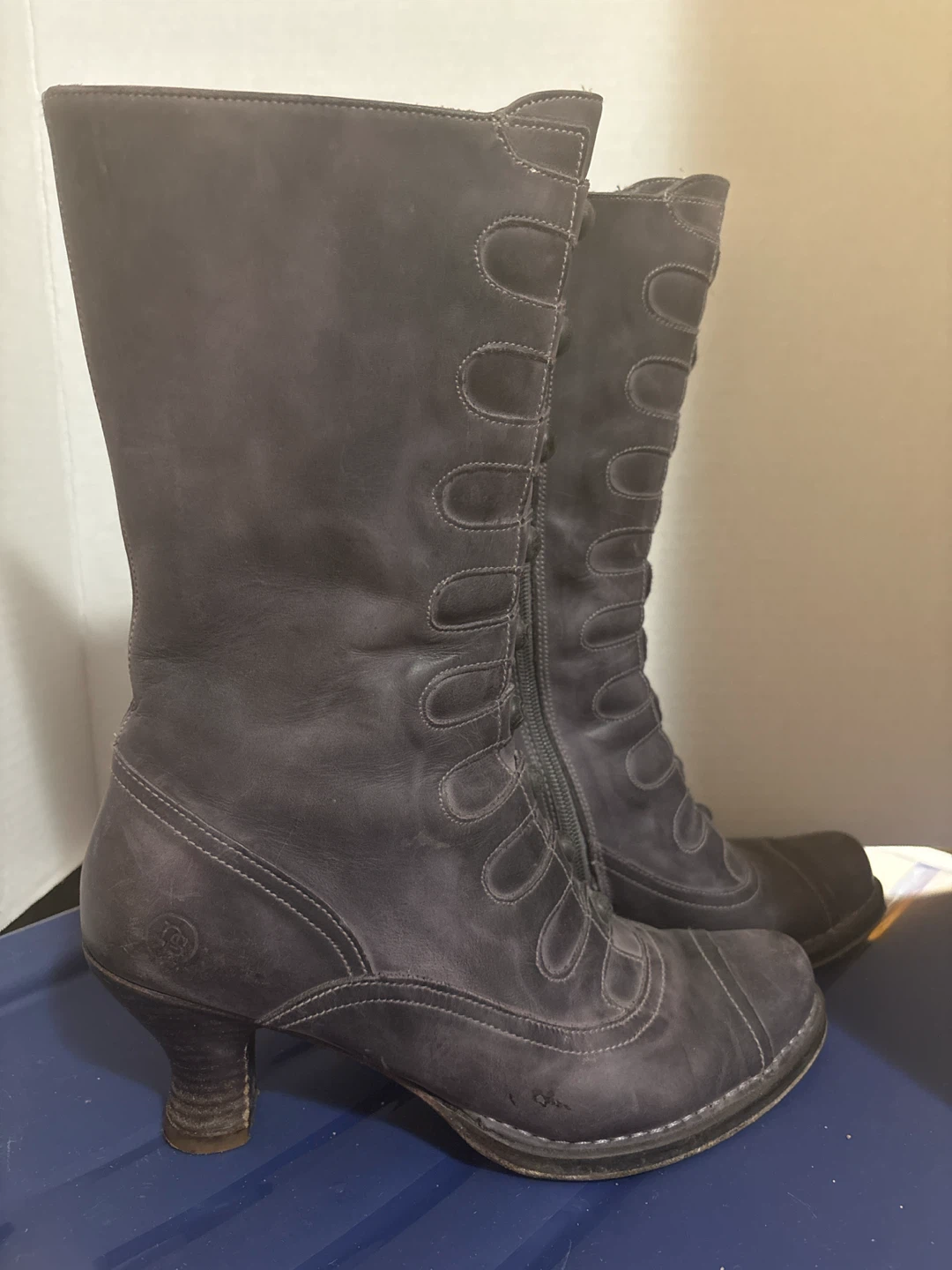 Neosens Boots Purple Button & Zipper Heel