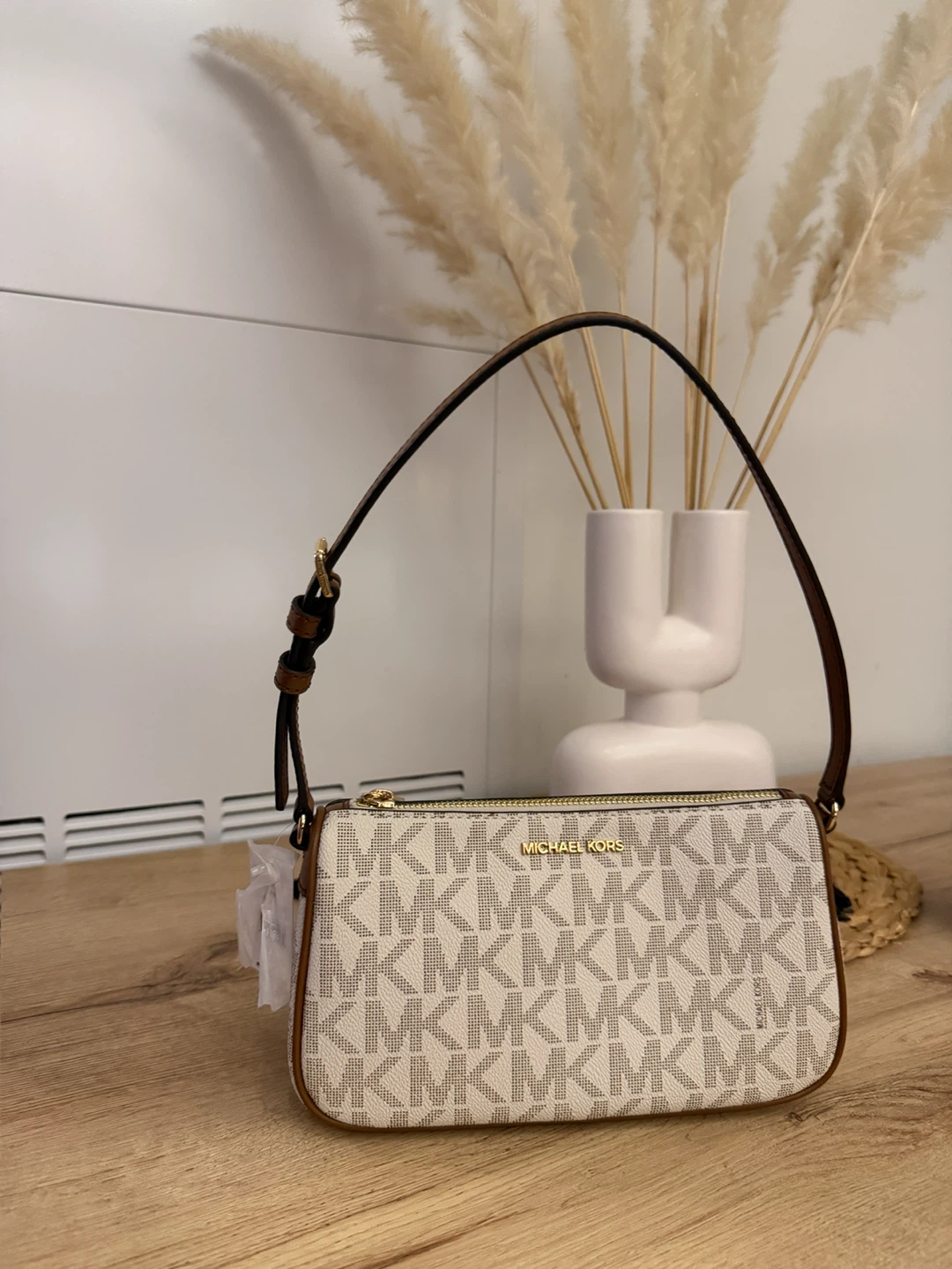 Michael Kors MK Signature Shoulder Bag