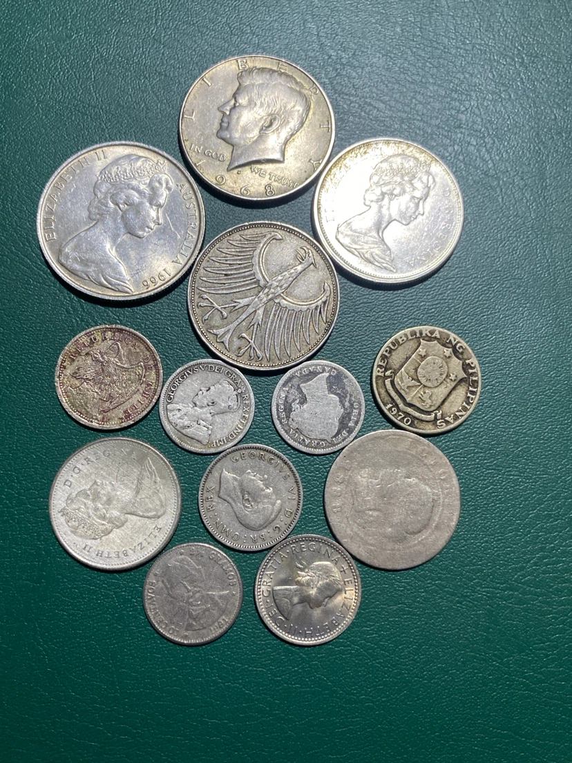 Collection of assorted world coins - photo 2