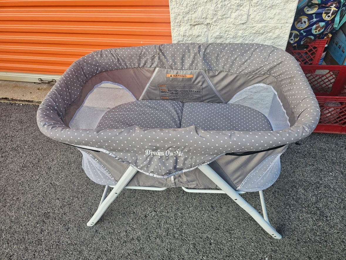 Dream On Me Baby Bassinet
