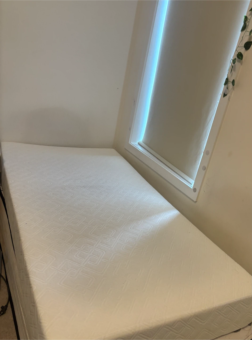 White Twin gel doam Mattress