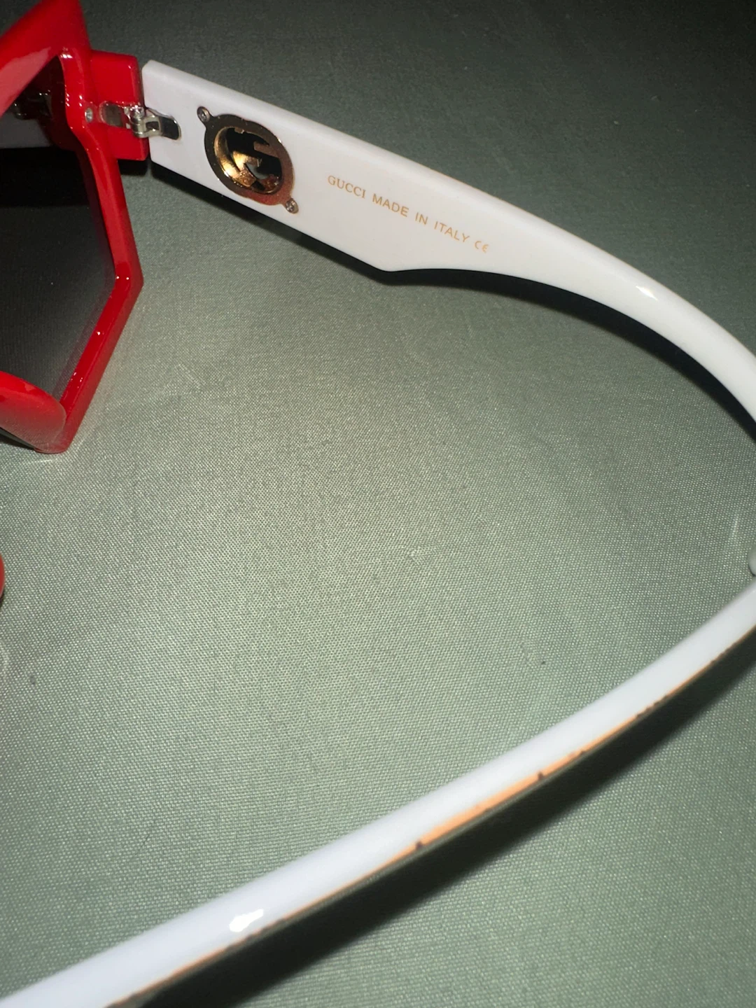 Red Sunglasses - photo 3