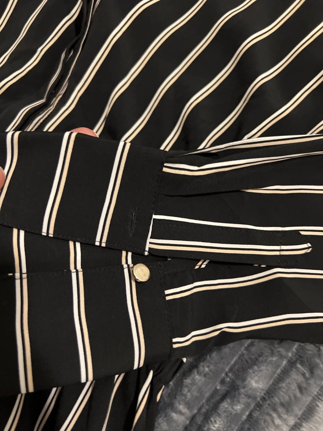 H&M Striped V-Neck Midi Dress - photo 5