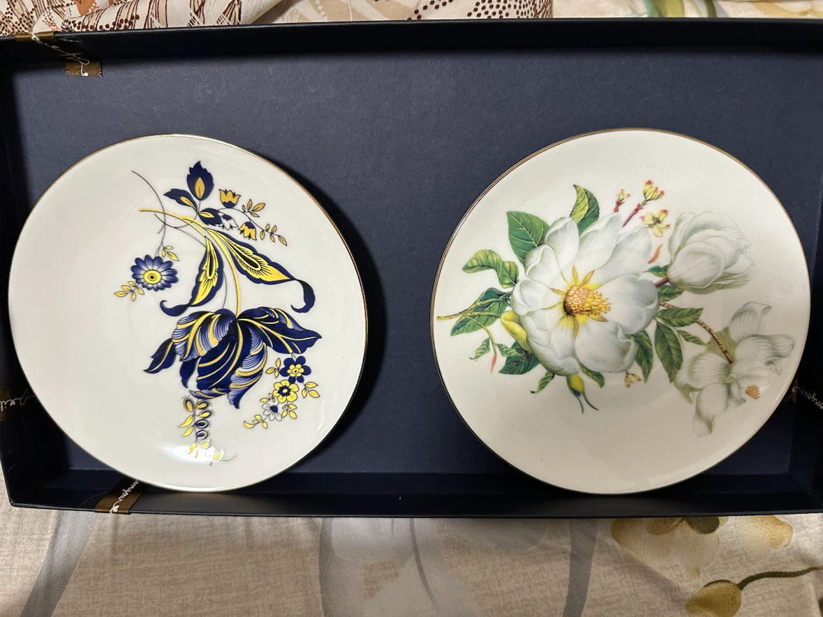 Bone China Handmade Tea Cup Set with Saucers and Spoons - photo 3