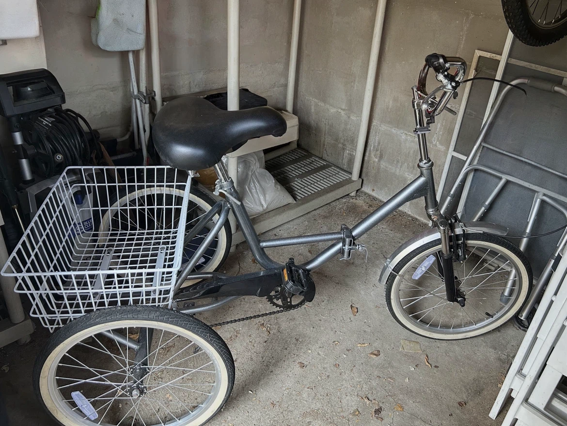Adult Tricycle with Basket - photo 2