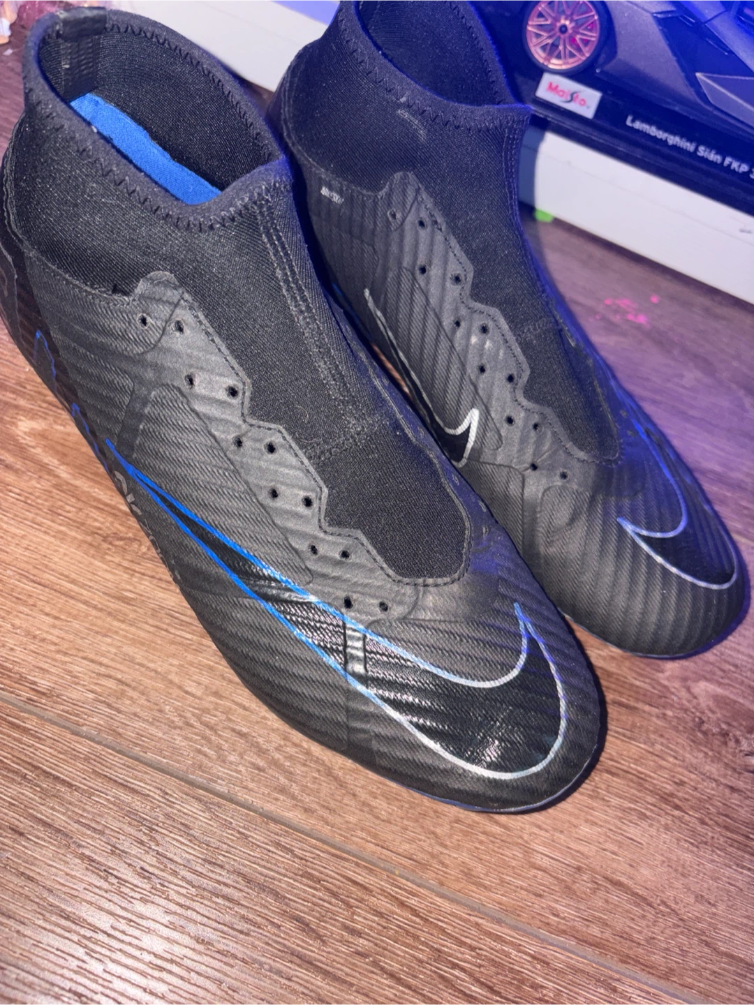 Nike Mercurial Zoom Football Cleats