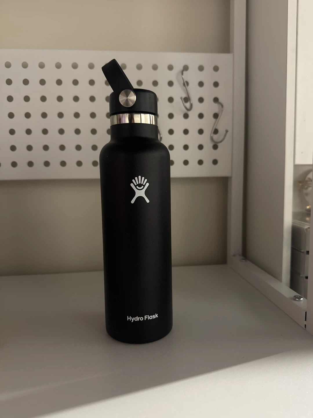 Hydro Flask Black Water Bottle