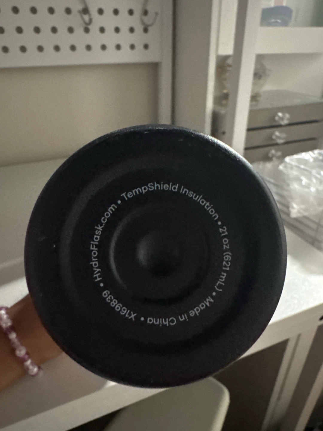 Hydro Flask Black Water Bottle - photo 2