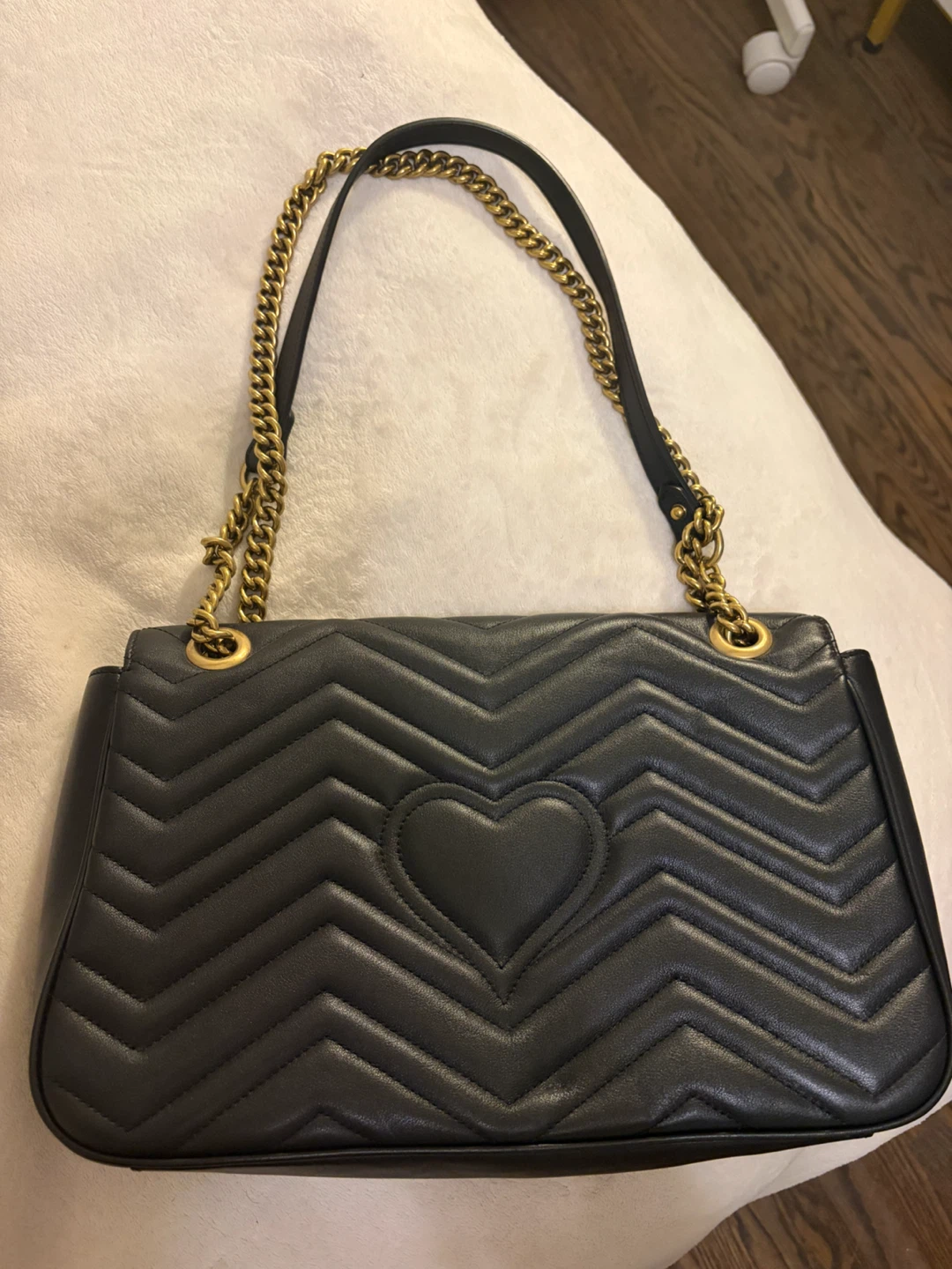 Gucci Marmont Matelassé Black Leather Shoulder Bag with Heart - photo 4