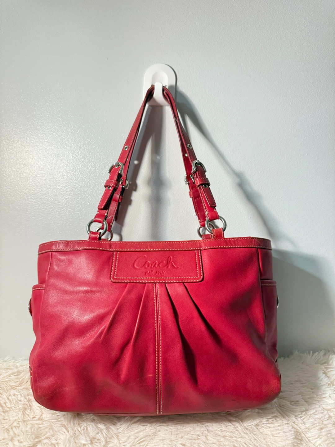 Vintage Coach Red Leather Handbag ✨
