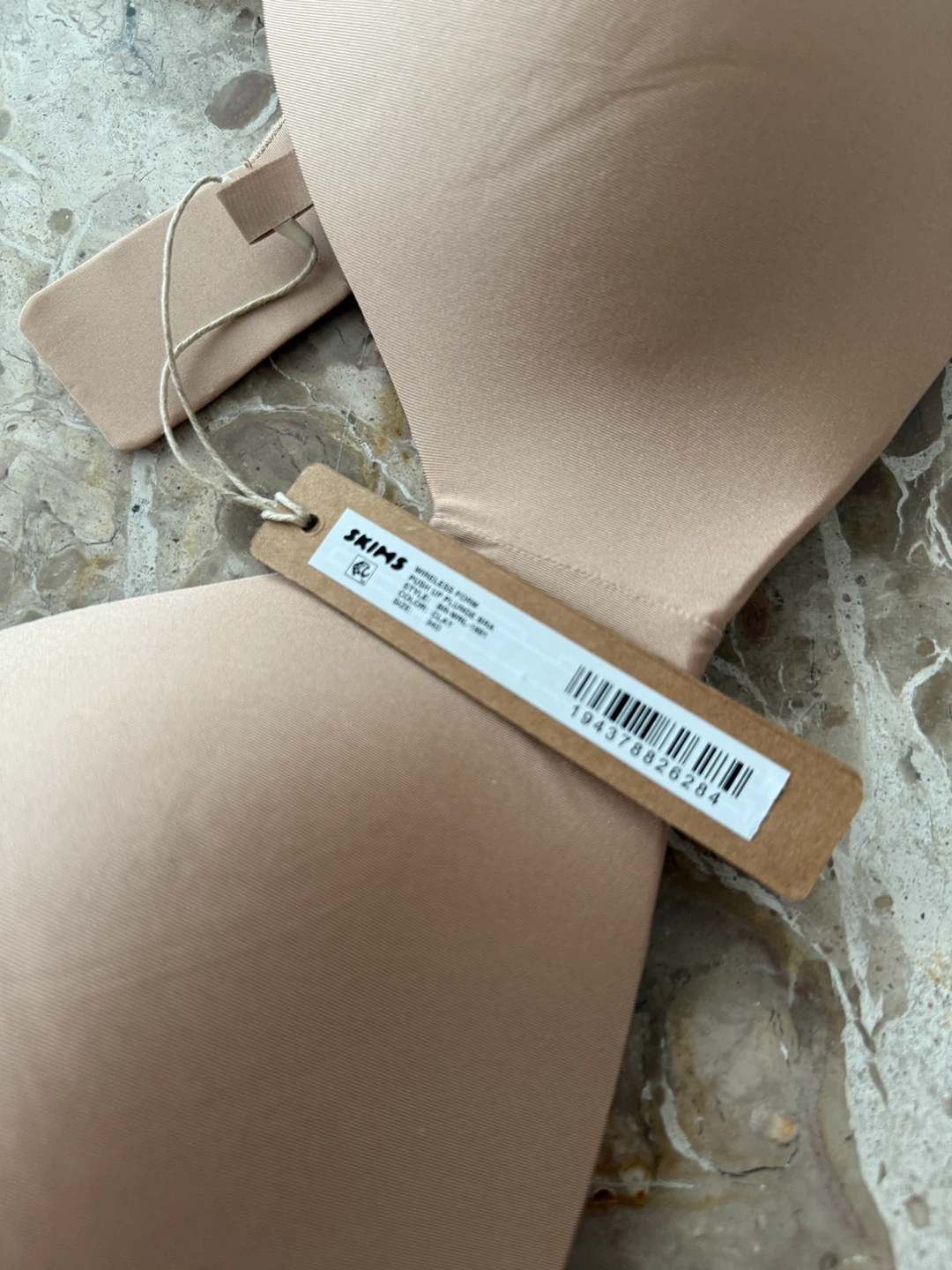 SKIMS Wireless Form Nude Bra - Size M/34D - photo 3