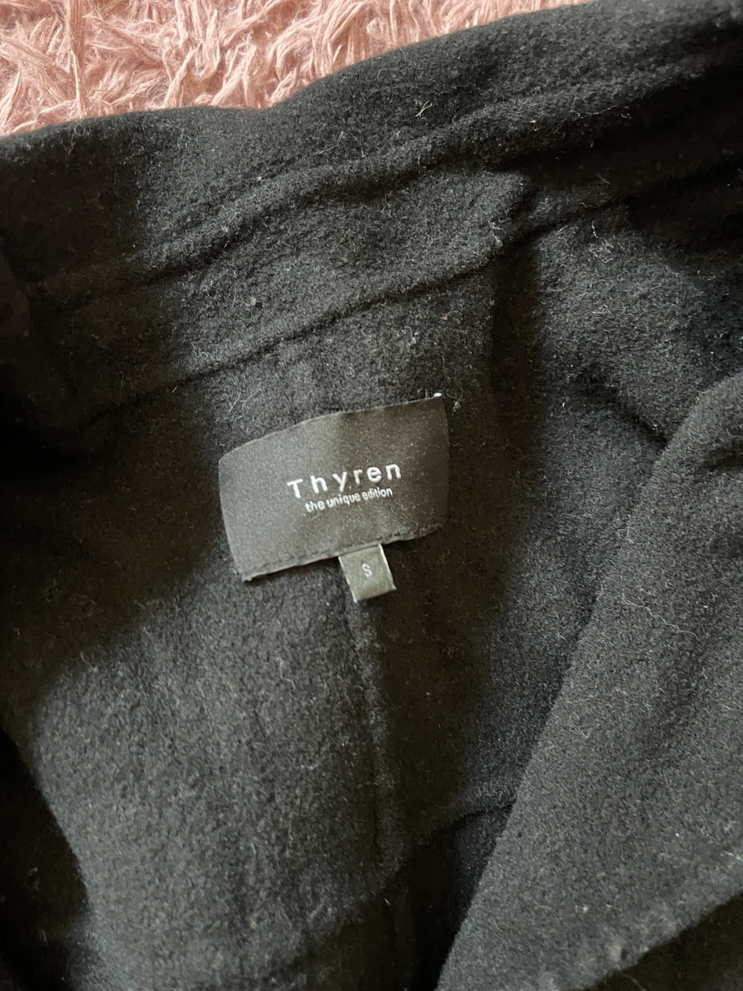 Thyren Black Coat