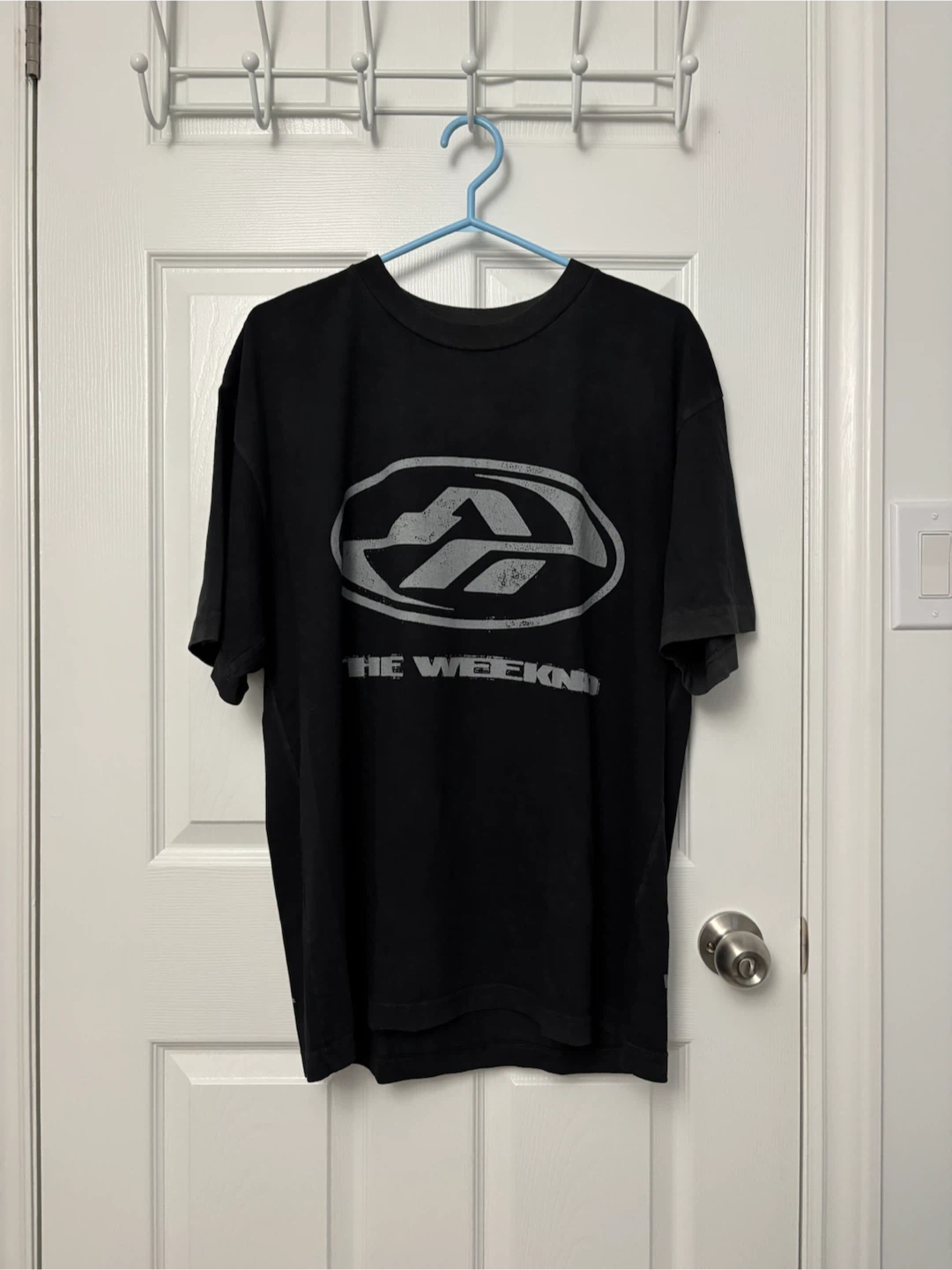 *TRADING ONLY* The Weeknd Merch