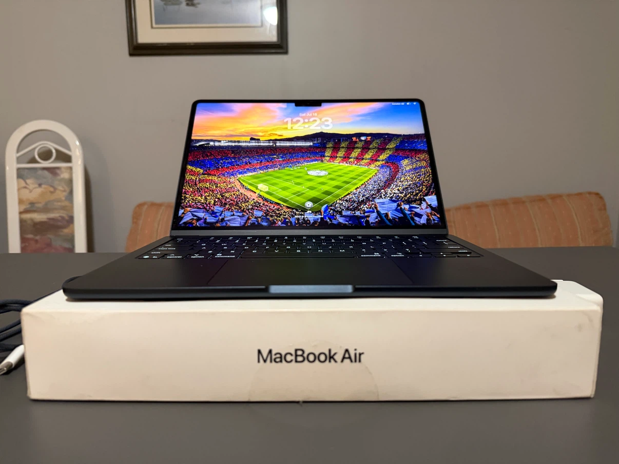 Apple MacBook Air 13-inch M4 - photo 2