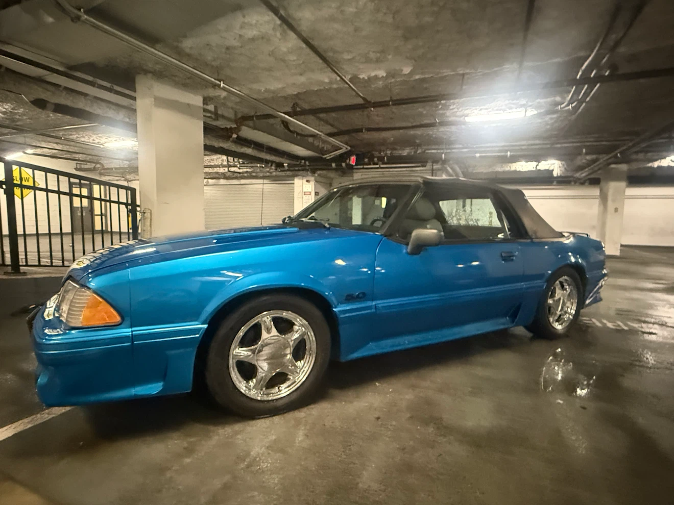 1988 Ford Mustang Convertible 5.0 gt - photo 2