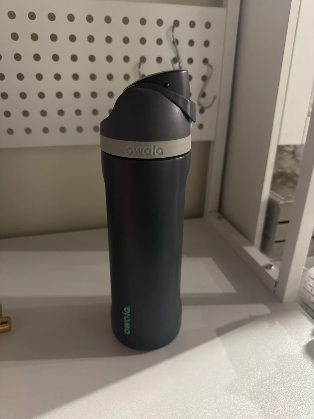 Owala Water Bottle - 24oz