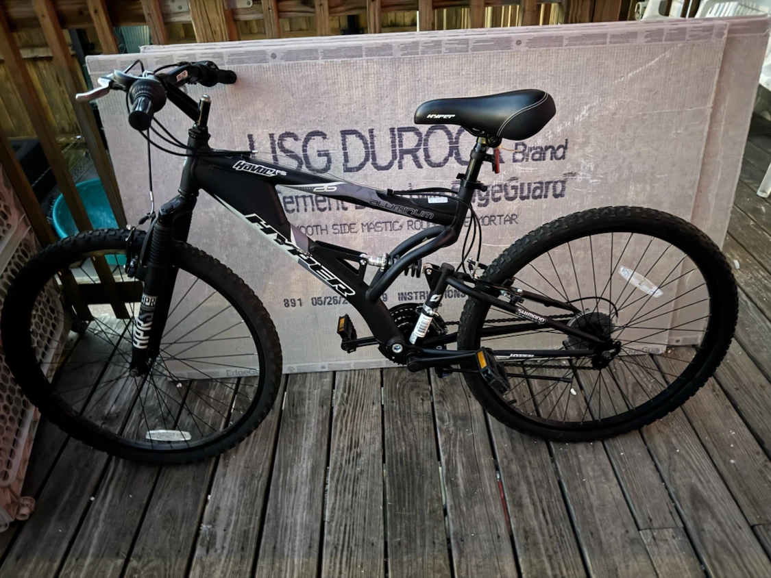 Hyper Shocker 26" Mountain Bike