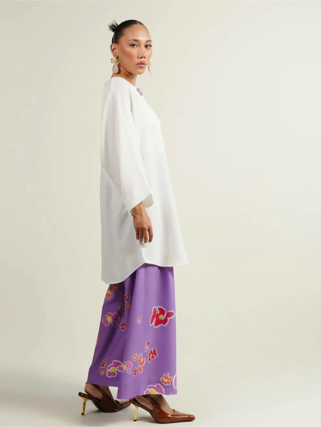 White Crepe Straight-Cut Top - photo 3