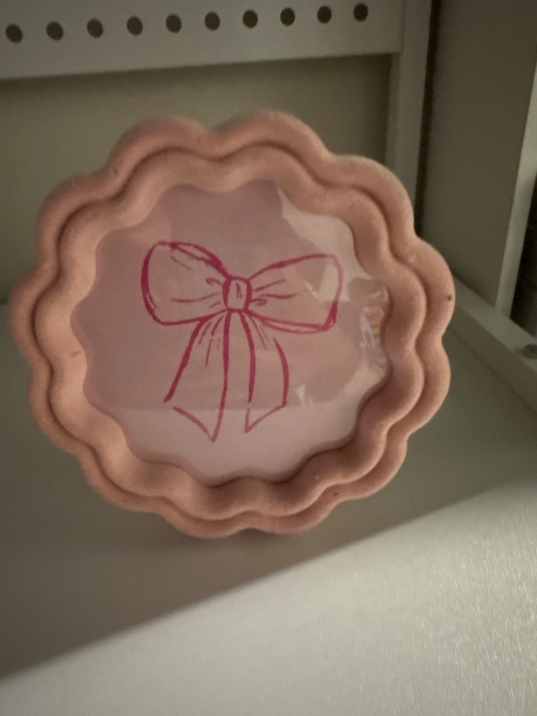 Pink Scalloped Photo Frame