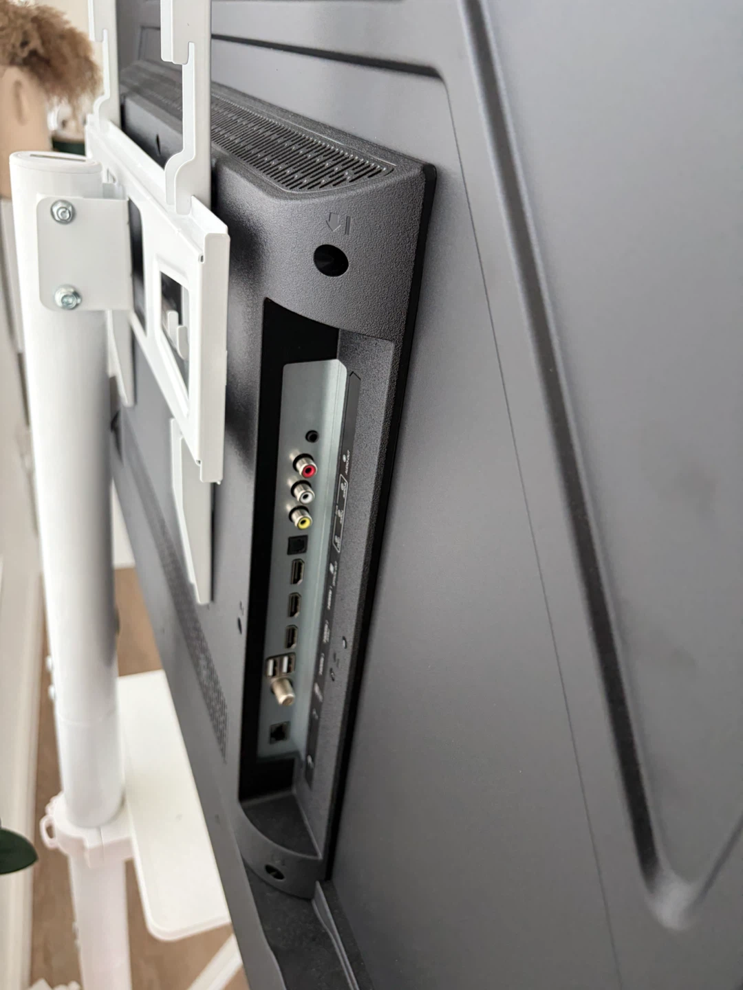 A1 50 inch LED 4K Google TV with portable Stand - photo 3