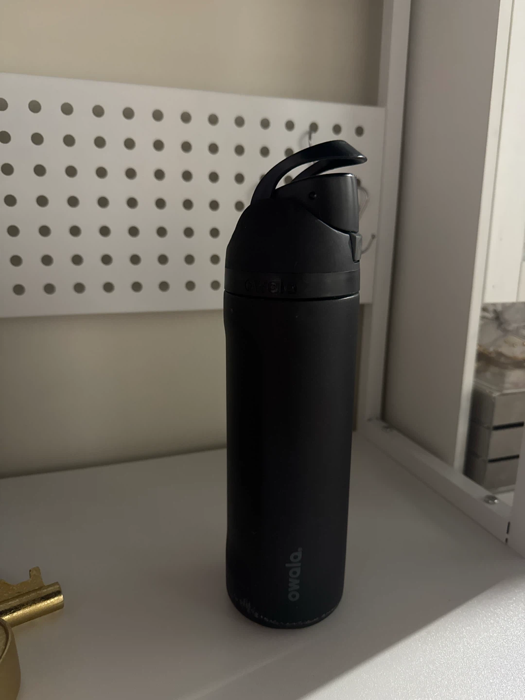 Owala Black Water Bottle 24oz