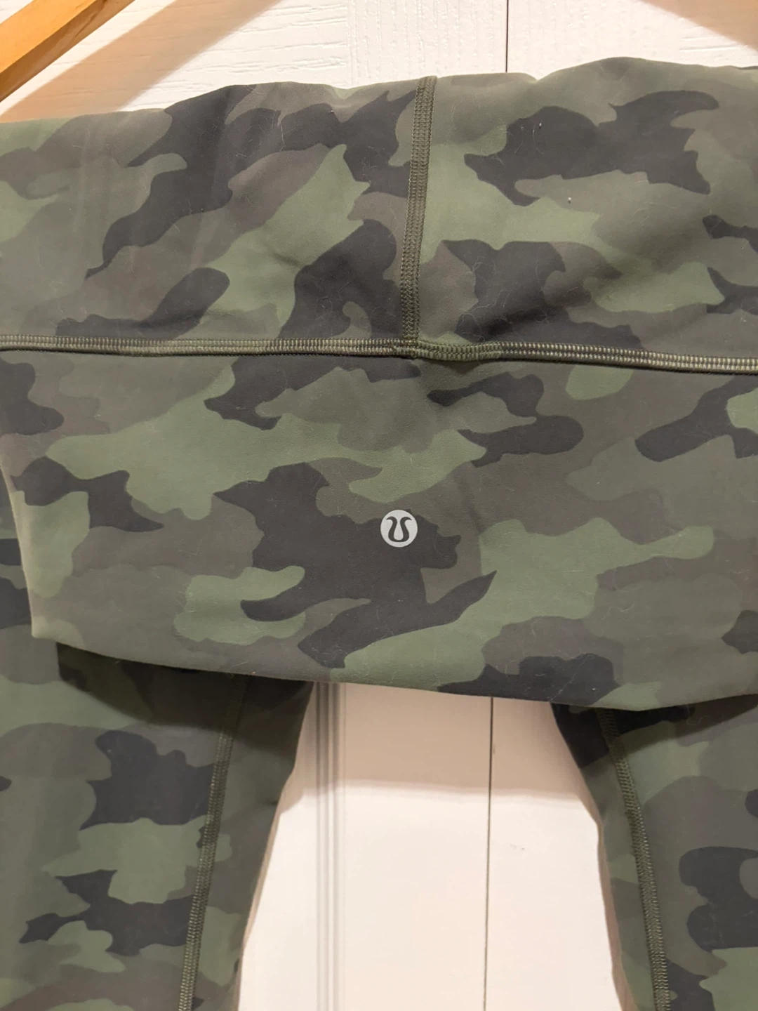 Lululemon Camo Leggings - photo 3