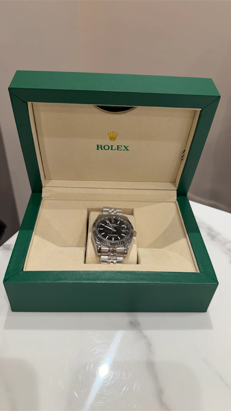 ($329) Rolex Oyster Perpetual Datejust Watch - photo 2