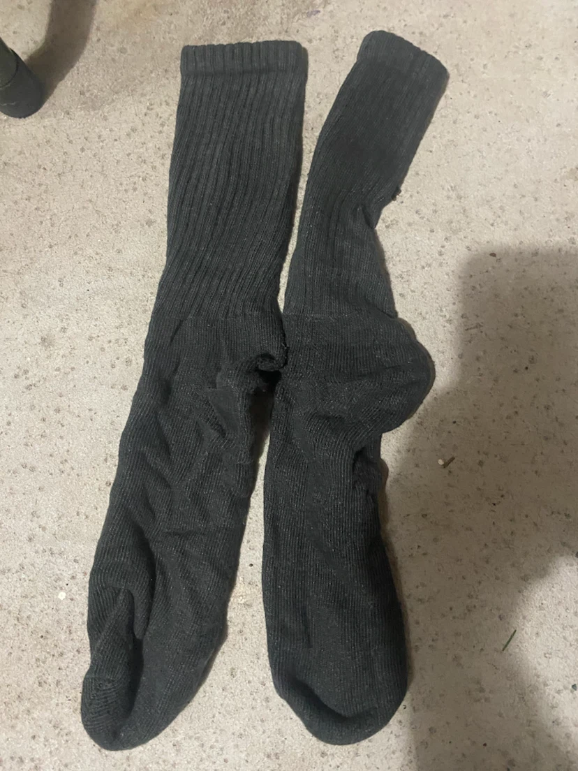 8 Charcoal Grey Ribbed Crew Socks - Size L