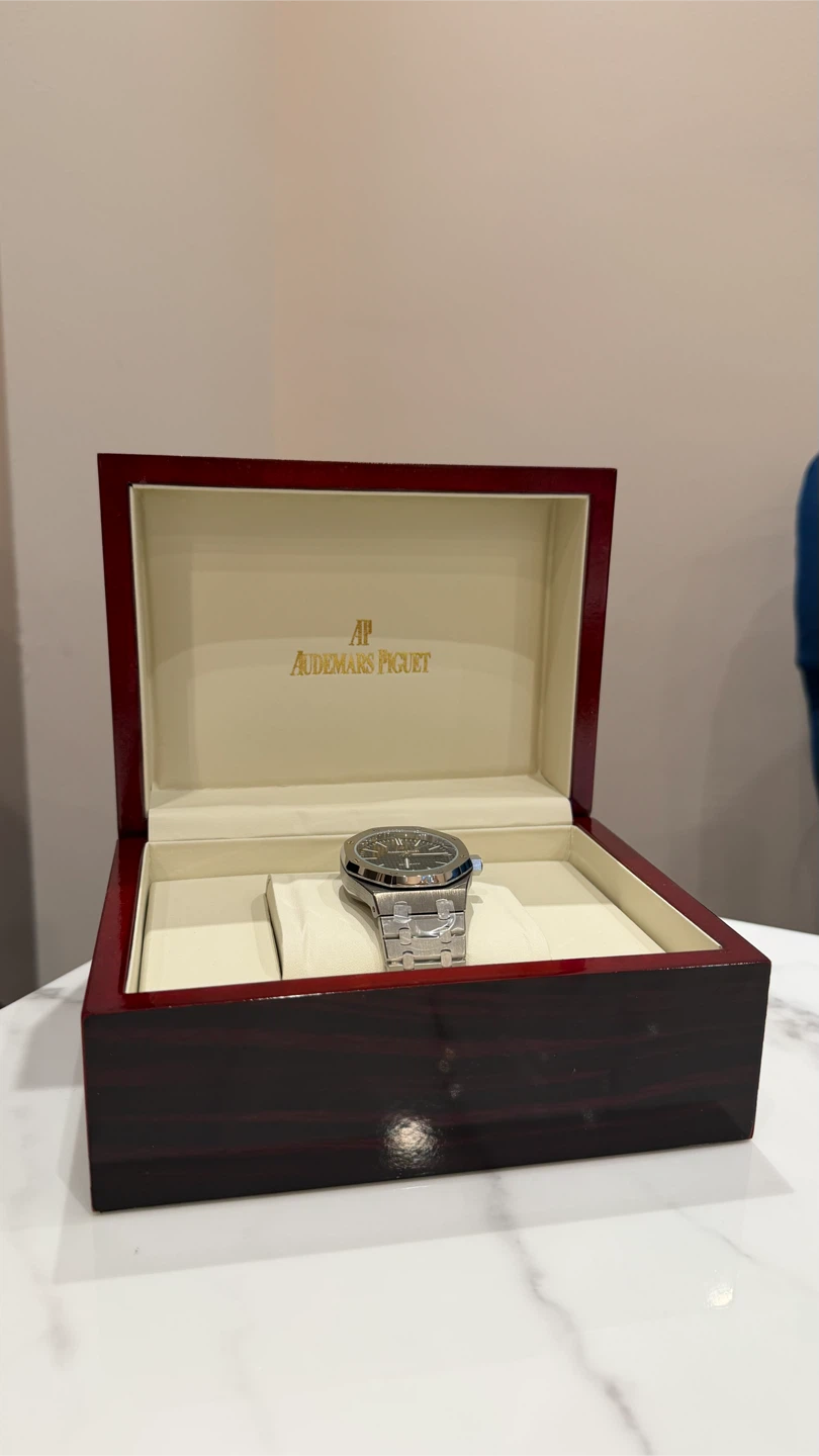 ($299) Audemars Piguet Automatic Watch - photo 2