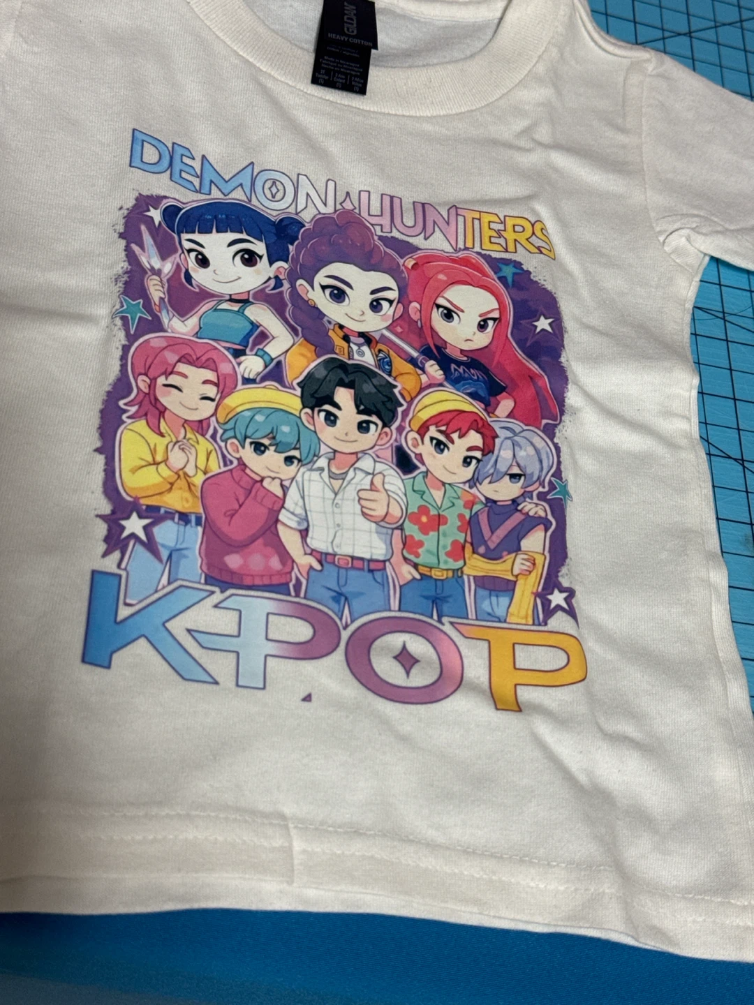 Gildan Kids T-Shirt - Demon Hunters KPOP Graphic - photo 2