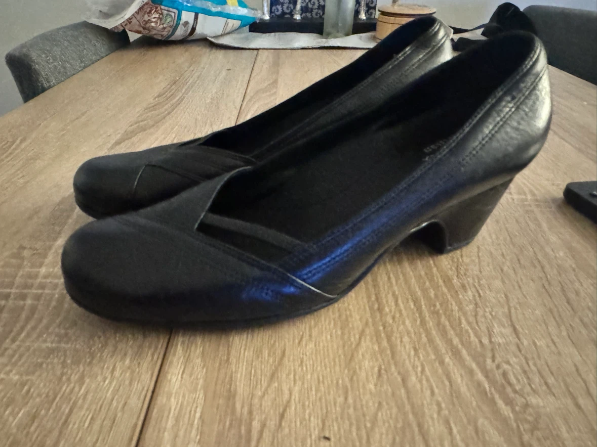 Clarks Artisan Black Leather Heels