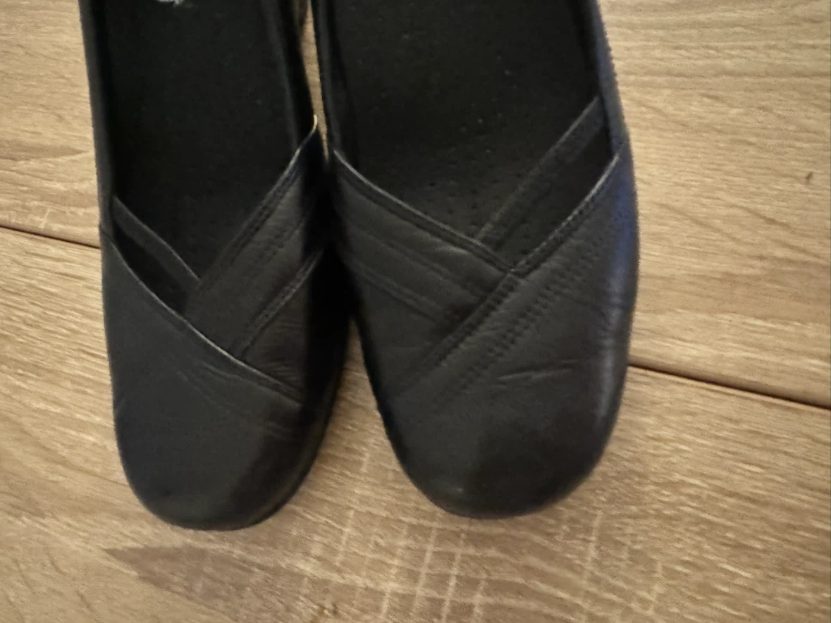 Clarks Artisan Black Leather Heels - photo 2