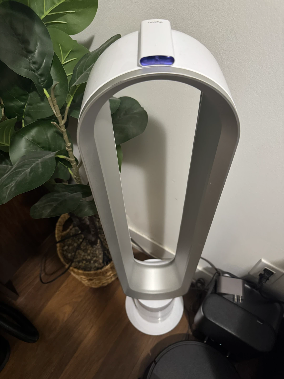 Dyson Cool Fan AM07 with Remote - photo 2
