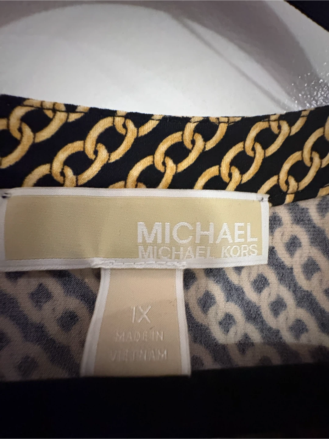 Michael Kors Black & Gold Chain Print Zipper Top 1X - photo 3