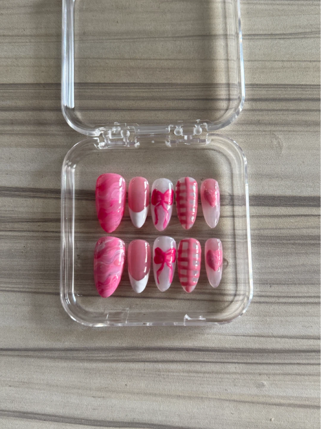 Pink Press-On Nails with Bows and Hearts - photo 3