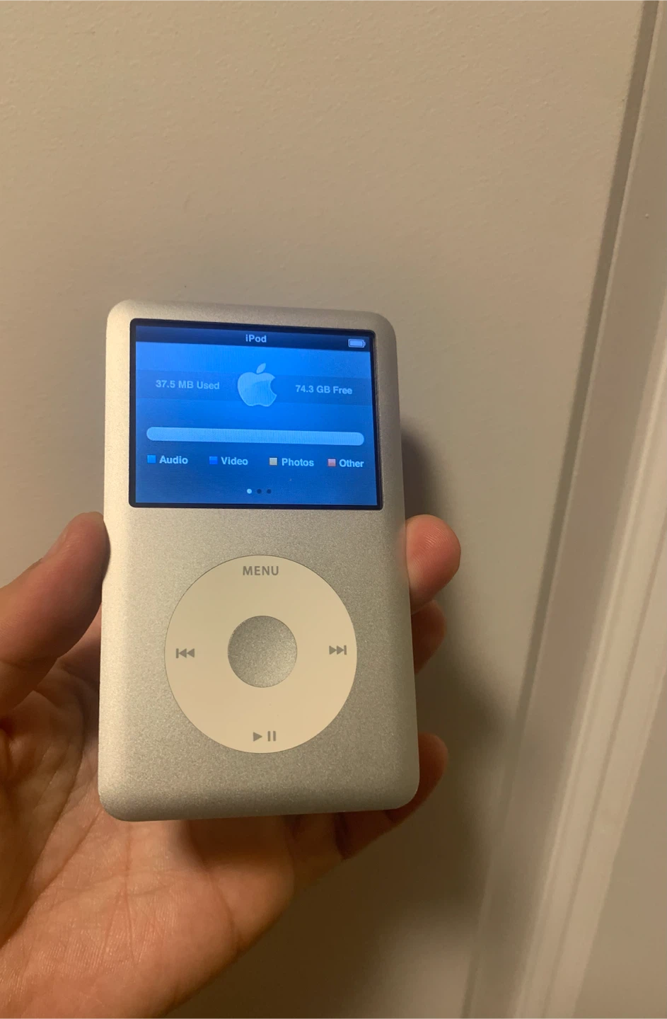 iPod Classic 80GB 6th Generation - photo 3