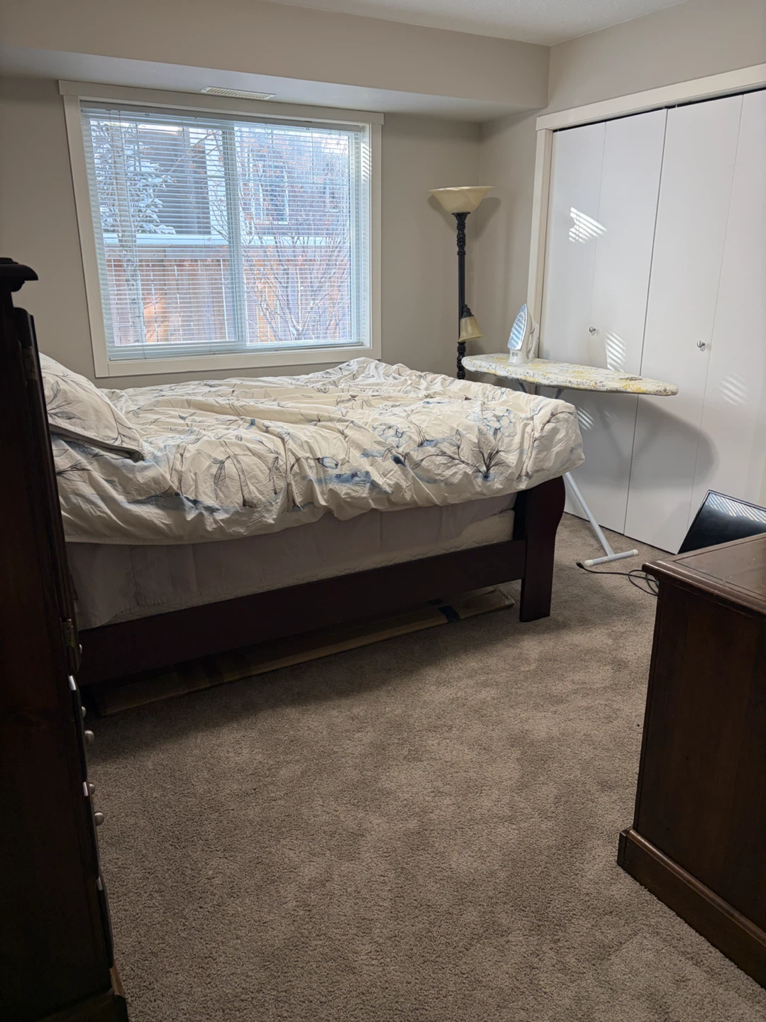 FURNISHED MASTER BEDROOM WITH BATHROOM