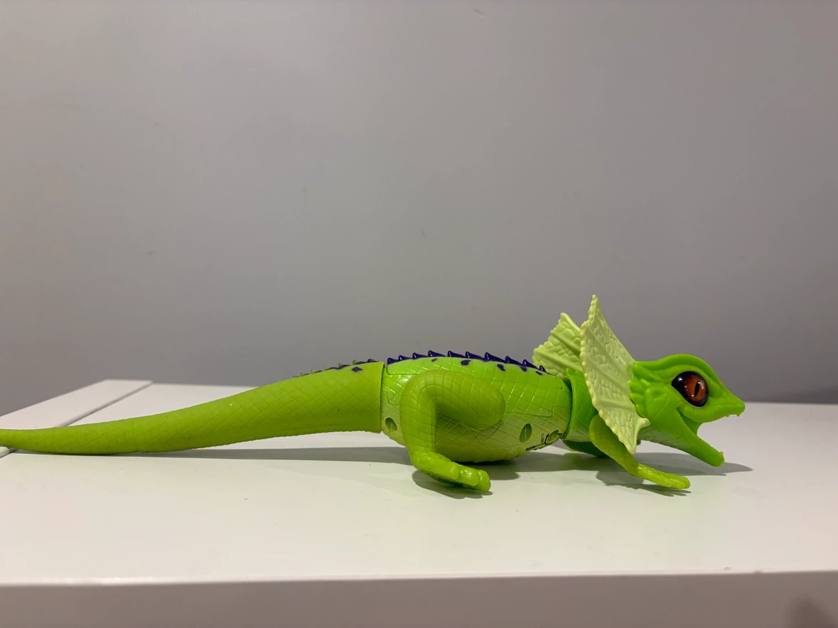 Robo Alive Green Lizard Toy