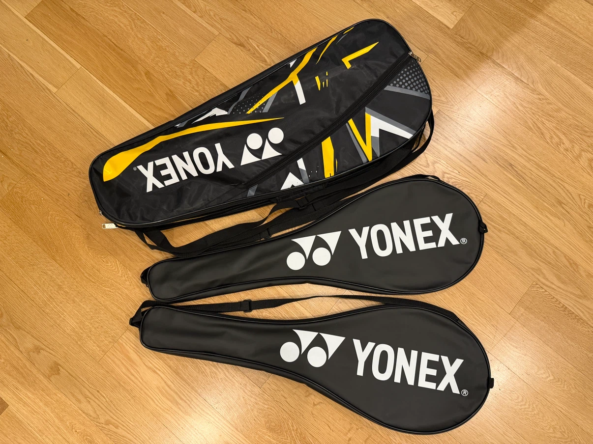 Yonex Badminton Rackets with Case and Shuttlecocks - photo 2