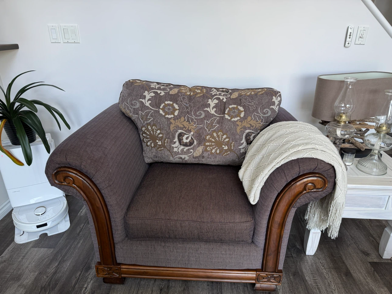 Brown Fabric Armchair with Decorative Pillow - photo 2