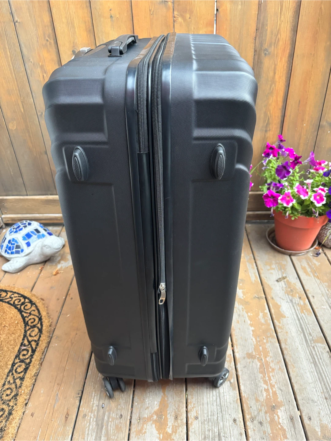 American Tourister Black Hardside Spinner Luggage - photo 5