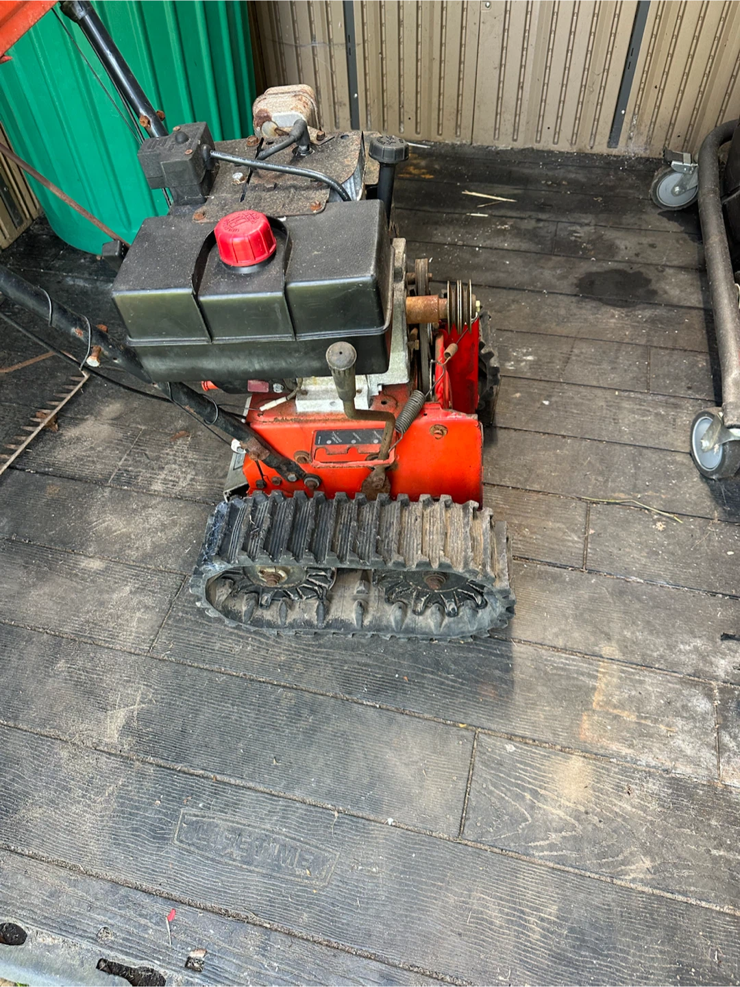 MTD Yard Machines Snow Blower 8 HP - photo 3