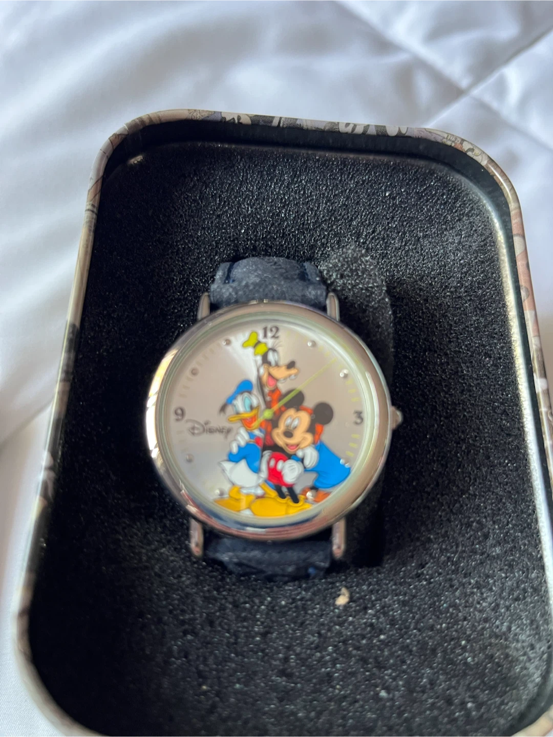 Disney Friends for 70 Years Special Edition Watch - photo 3